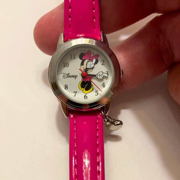 🛍️ Minnie Mouse watch - Picture 1 of 6